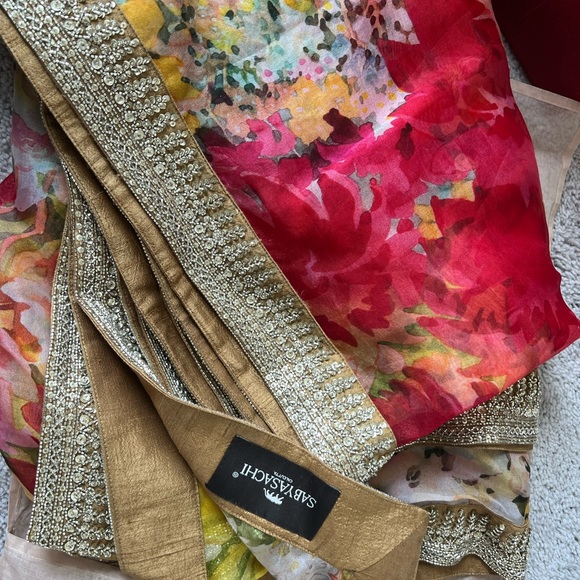 Sabyasachi floral lehenga - Picture 10 of 13